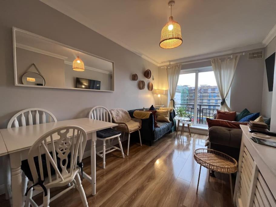Riverside South 2 Bedroom Dublín
